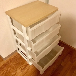 衣装ケースの画像