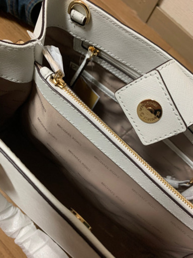 MICHAEL KORS(マイケルコース)新品未使用です✨