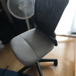 【引き取り者決定】キャスターチェアーの画像