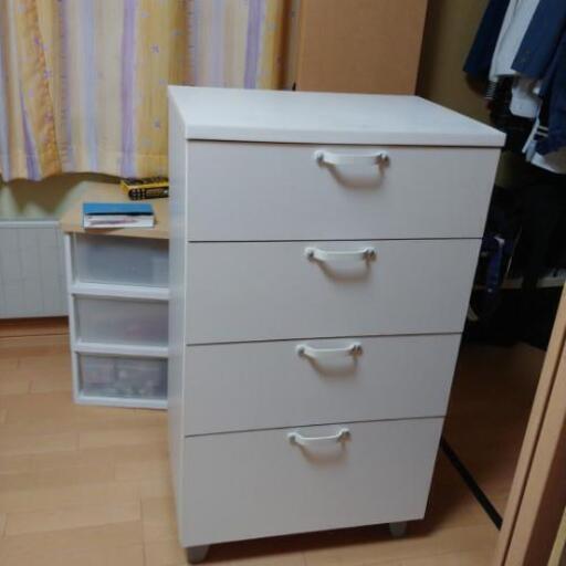 タンス上汚れあり