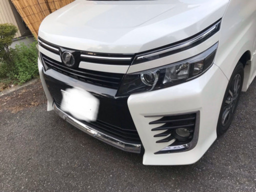 ヴォクシー  バンパー