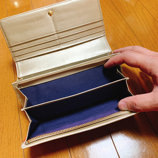 ★決まりました★■定価1.8万程度【SAZABY】ラウンドファスナー長財布RED（美品）の画像