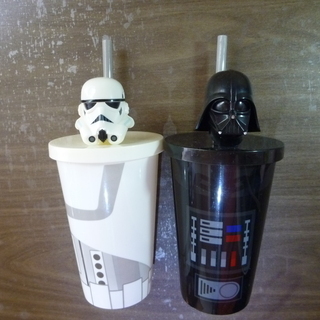 スターウォーズストロー付きカップ