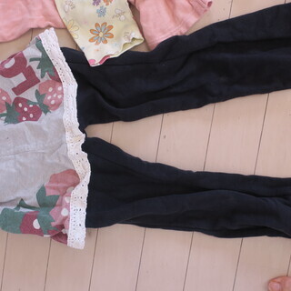 女の子110ｃｍ　洋服　１３点500円　おまけつき