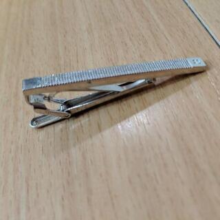 ネクタイピン　クレージュ　courregesの画像