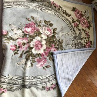 おしゃれ毛布　厚手　未使用　暖か　フワフワ