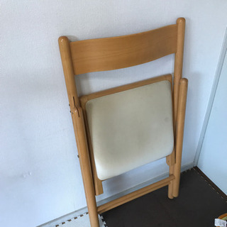 (取引先決定)折り畳み椅子の画像