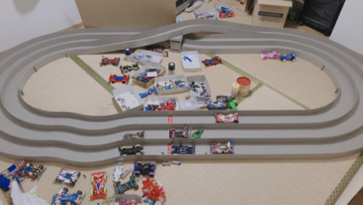 ミニ四駆サーキット⭐︎ミニ四駆もパーツも全部コミコミ‼︎