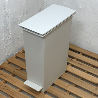 無印良品　28Lペダル式ゴミ箱の画像