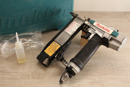 makita 仕上釘打 AF502N 15-50mm マキタ 常圧 釘打ち 工具(11MD3427YGG)