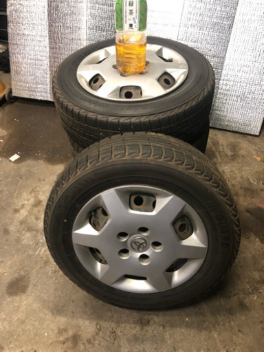 スタッドレス 195/65 R15  バリ溝！