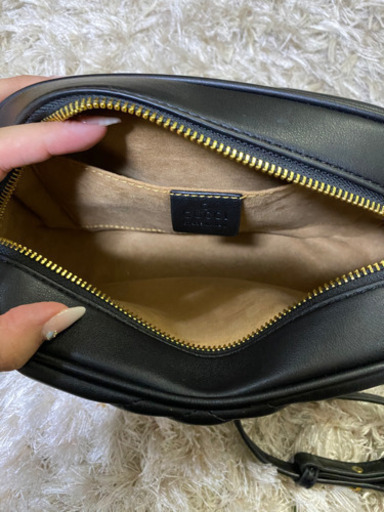 GUCCIのショルダーバックです