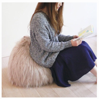 新品未使用 Warmth エコファー ビーズクッション キャメルの画像