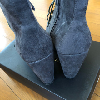 ブーツ　グレー　Sサイズの画像