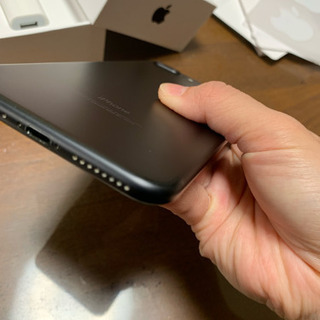 iPhone 7 Plus Rose Gold 、black128 GBの画像