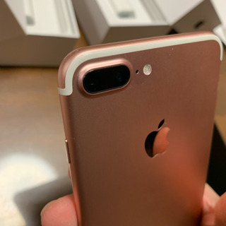 iPhone 7 Plus Rose Gold 、black128 GBの画像