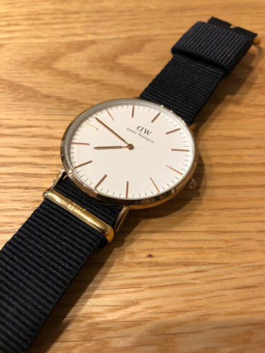 美品　Daniel Wellington