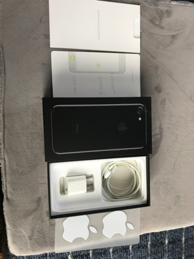 SIMフリーiPhone7128G ジェットブラック美品