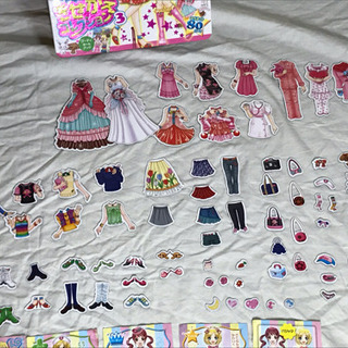 【中古】着せ替えマグネット おしゃれ 女の子 パーツたくさん おもちゃの画像