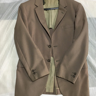 テーラードジャケットの画像