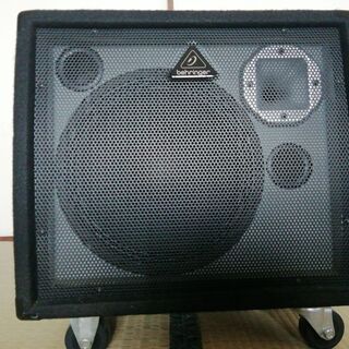 ベリンガー アンプ ULTRATONE K1800FX 180-...