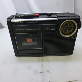 ΩMΩ SANYO MR2002 ラジオ　中古