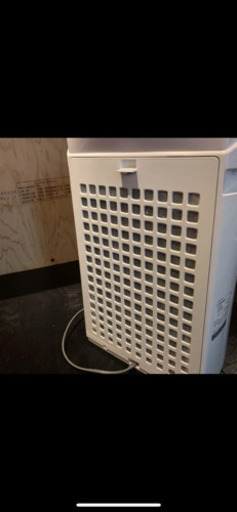 SHARP プラズマクラスター 空気清浄機　FU-G51-W
