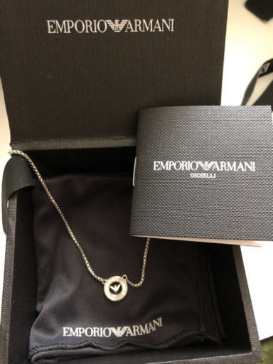 アルマーニネックレス