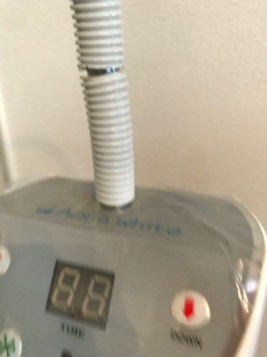 AQUA WHITE セルフホワイトニング照射　機械　中古