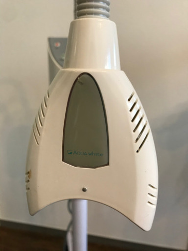 AQUA WHITE セルフホワイトニング照射　機械　中古