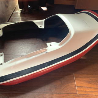CB400SF  NC31 テールカウルFRP製　ジャンクの画像