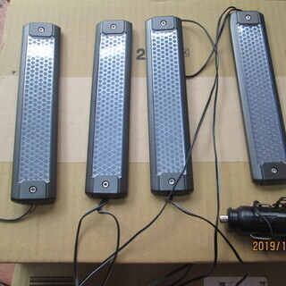 車内用　ＬＥＤ照明のセットです。(バータイプとテープタイプ）中古品