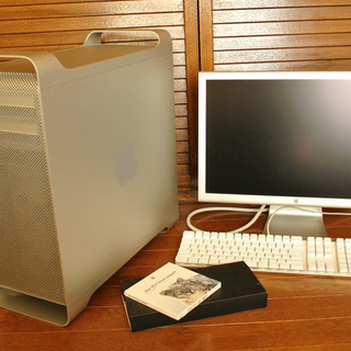 訳あり　初代Mac Pro 2.66GHzクワッド  シネマディスプレー20インチ付き