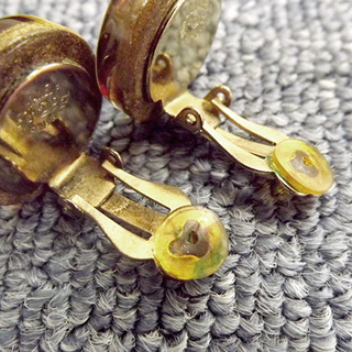 CHANEL シャネル クローバーイヤリング ゴールドカラー×ブラウン系