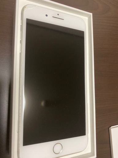 お話中 iPhone 7 plus silver 128GB SIMフリー