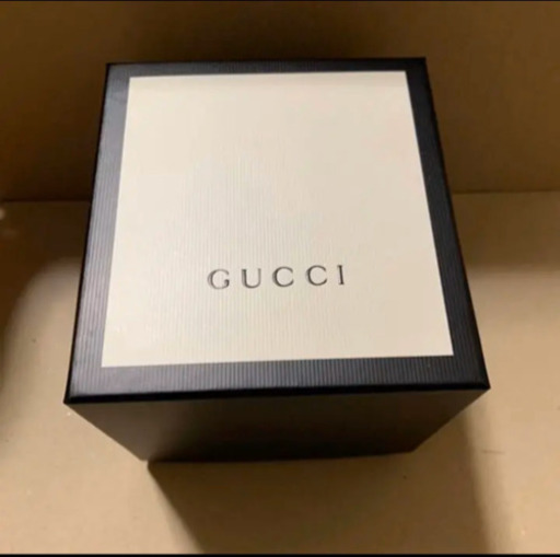 日本未発売     並行輸入品  GUCCI  腕時計   定価22万円