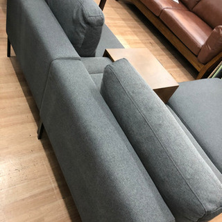 2人掛けカウチソファ ネイビー スチール脚 オットマン付き レイアウト