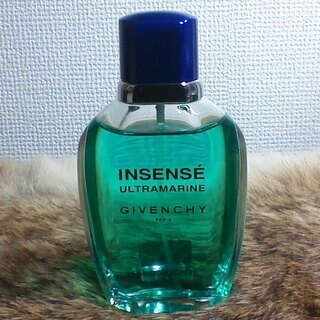 ＜取引者決定＞★ジバンシー(GIVENCHY)★　香水　ウルトラ...