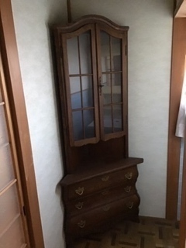 三角コーナー家具