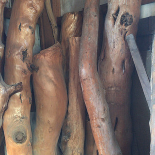 材木】原木 長さ1,500〜2,500 20〜25本程度