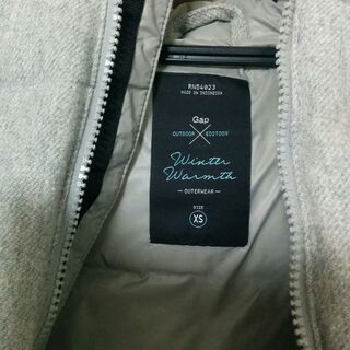 GAP×アウトドアエディション ダウンベストの画像