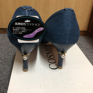 新品♡COSMITXのデニムパンプスの画像