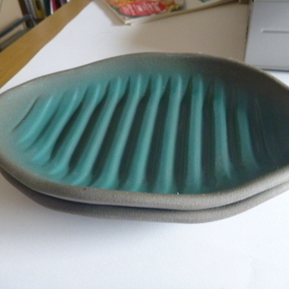 ふしぎなお皿 電子レンジで魚が炭火で焼いたように美味しい　2個セットの画像