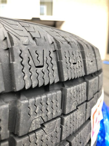 【お引き渡し決定】TOYO冬タイヤ205/65R15
