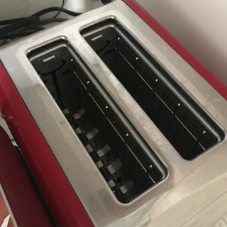 デロンギ　ポップアップ　トースター　赤の画像