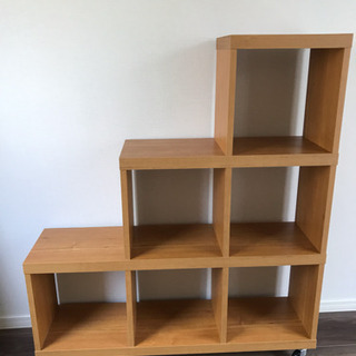 おしゃれな収納棚の画像