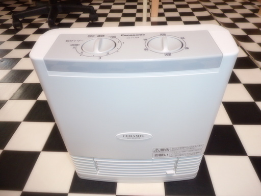 【リサイクルサービス八光　田上店　】パナソニック Panasonic DS-F1204-W [電気暖房 セラミックファンヒーター コンパクト 転倒時OFF機能 ホワイト] 2015年製