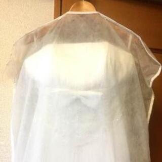 ウェディングドレスの画像