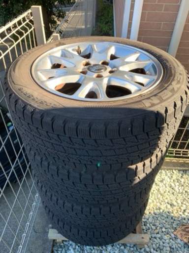 【値下しました】ボルボアルミホイル、NEXENスタッドレスタイヤ