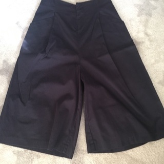 カジュアル アパレル シャツ3点ボトム4点の画像